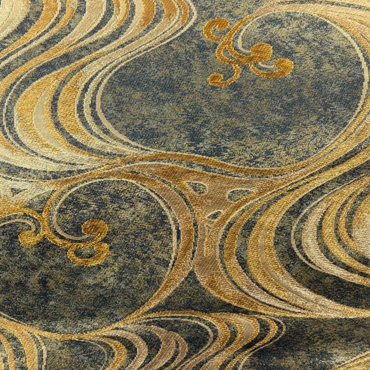 袋帯 秀品 波頭 金糸 箔 金色 六通 正絹