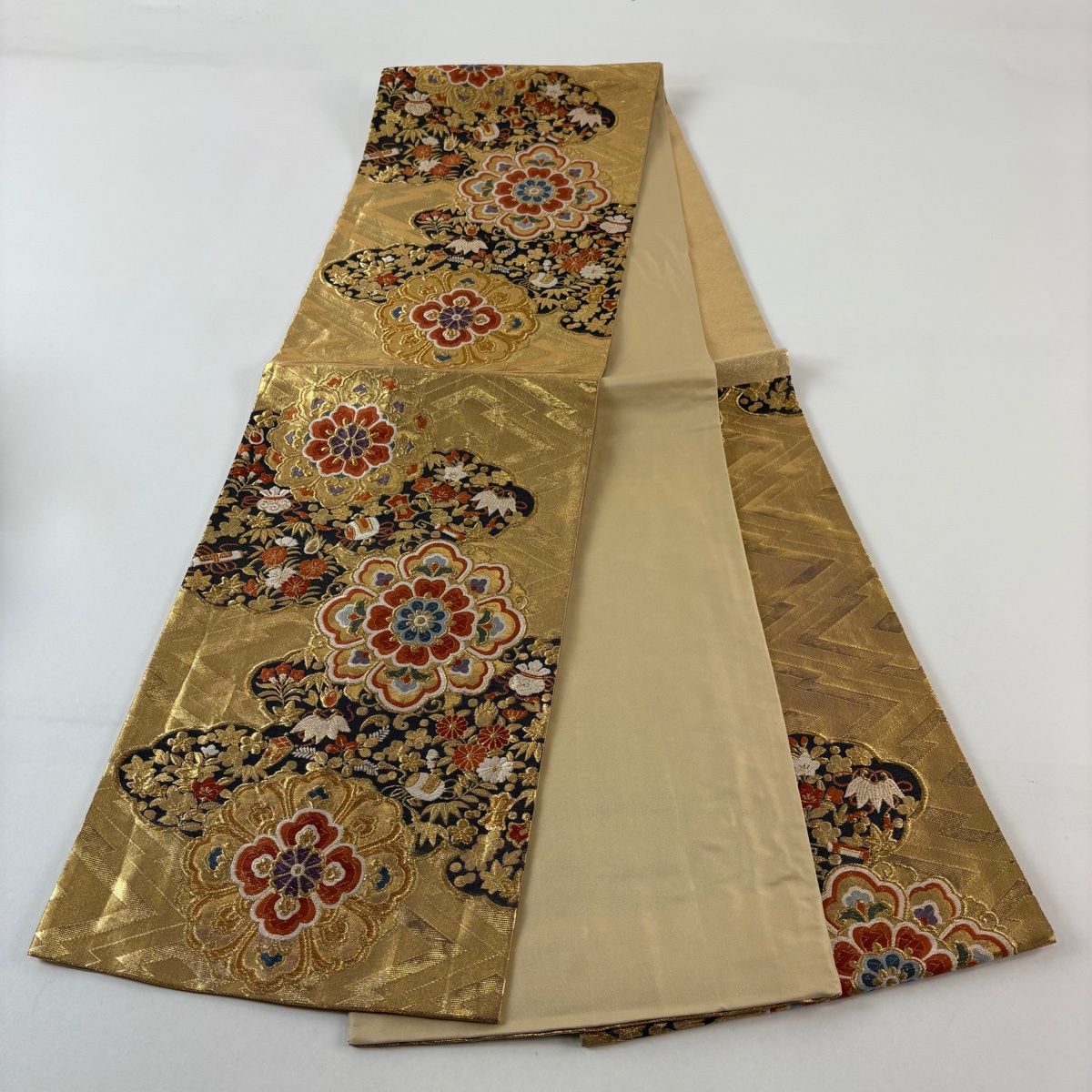 美品】 袋帯 秀品 華文 宝尽くし 唐織 箔 金色 六通 正絹 【中古