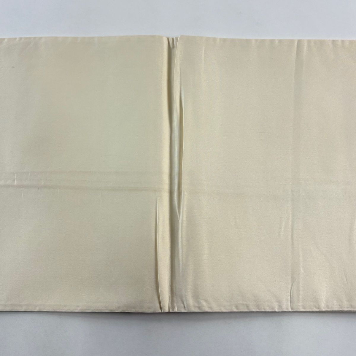 袋帯 名品 七宝 華文 唐織 箔 ベージュ 六通 正絹 【中古】 - メルカリ