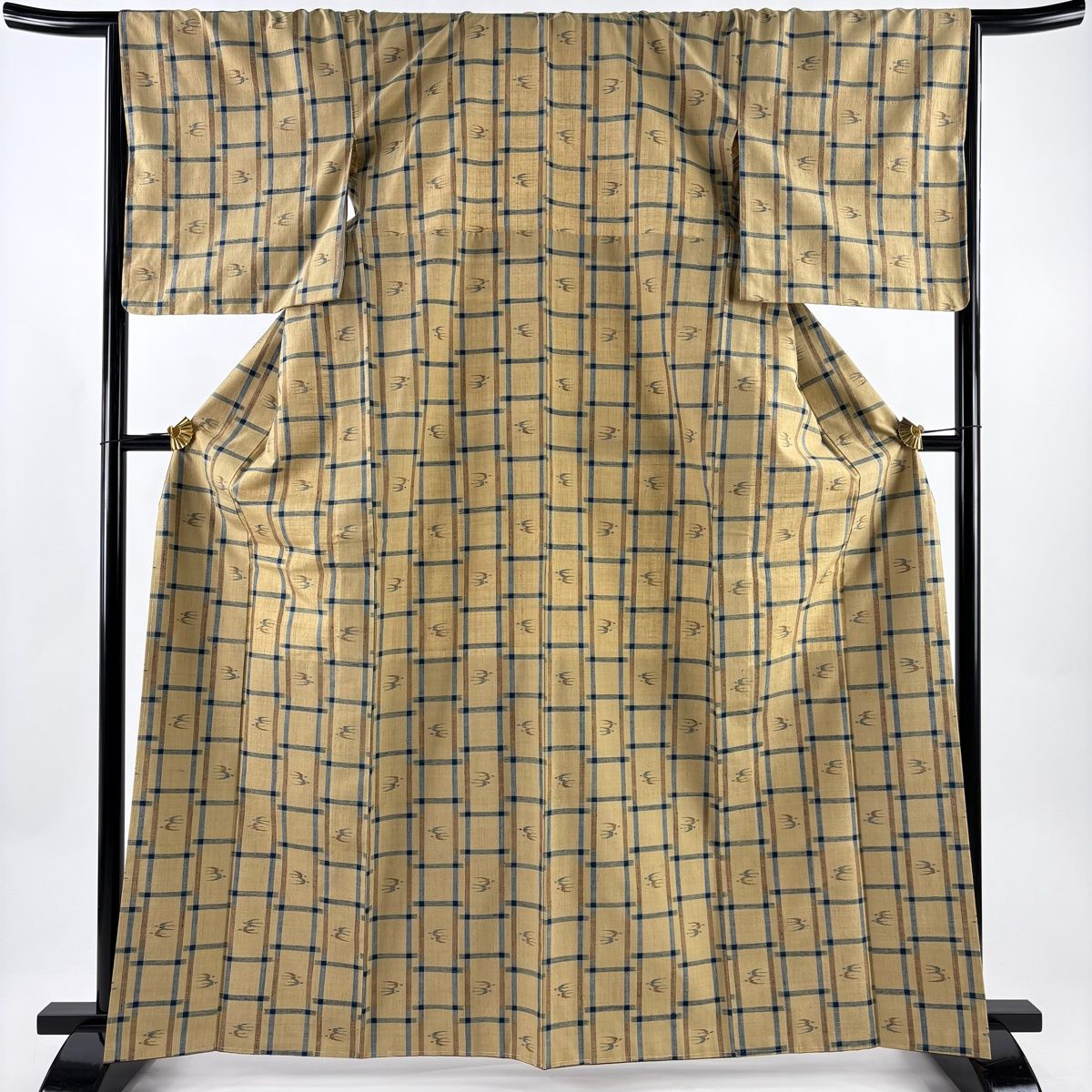 美品】 紬 身丈164.5cm 裄丈67.5cm L 袷 琉球紬 バチ衿 胴抜き 燕 縞