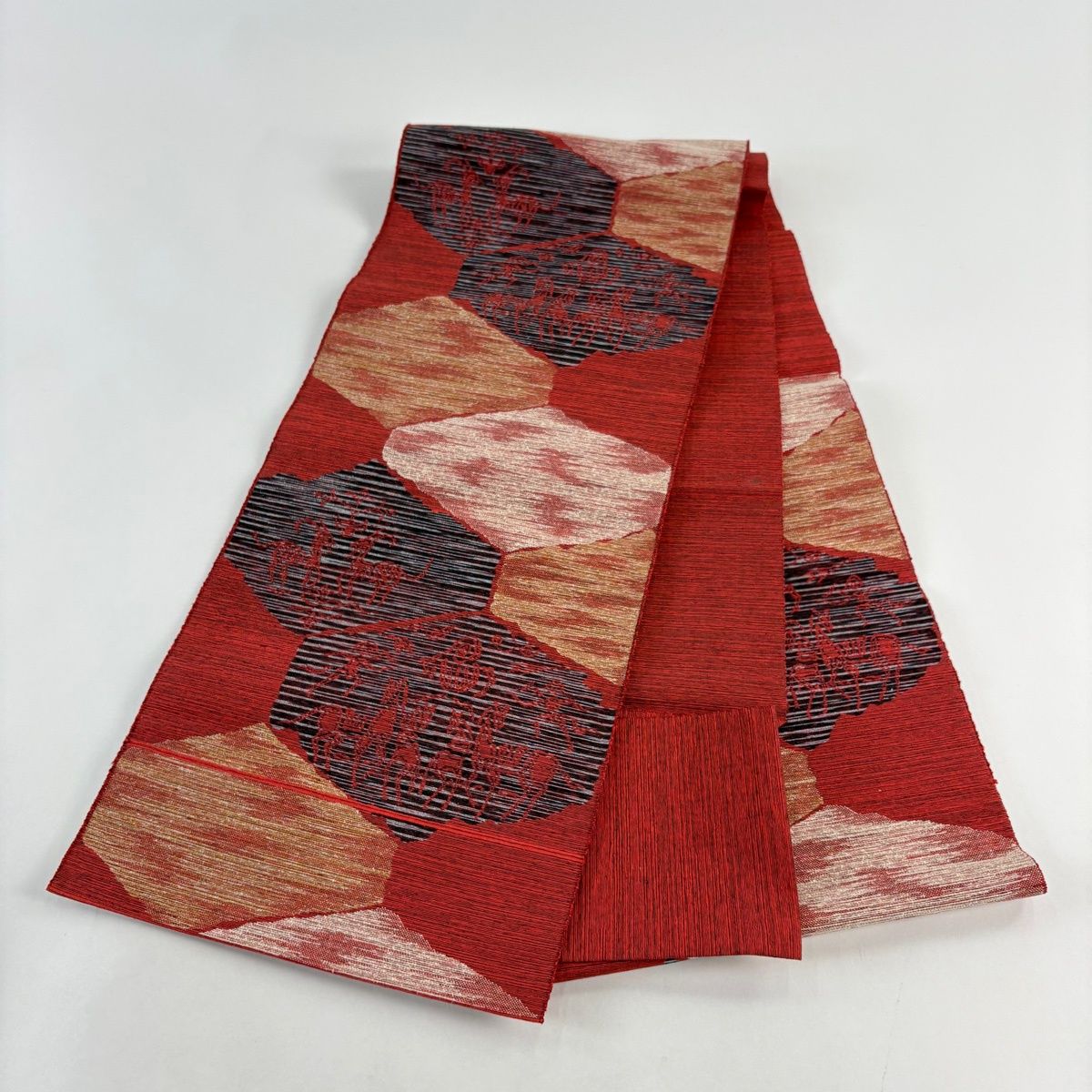 美品】 名古屋帯 優品 八寸名古屋帯 松葉仕立て 関西仕立て 動物 幾何