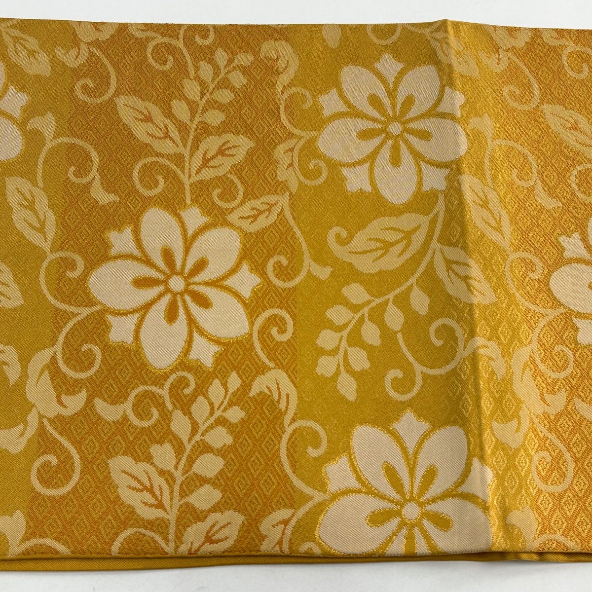 美品】 袋帯 秀品 花唐草 菱 金糸 山吹色 六通 正絹 【中古】 - メルカリ