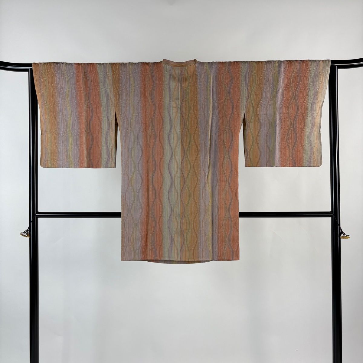 道行 身丈84 5 cm 裄丈64 M 和装コート 角衿 落款 地紋 よろけ縞 薄紫 正絹 秀品