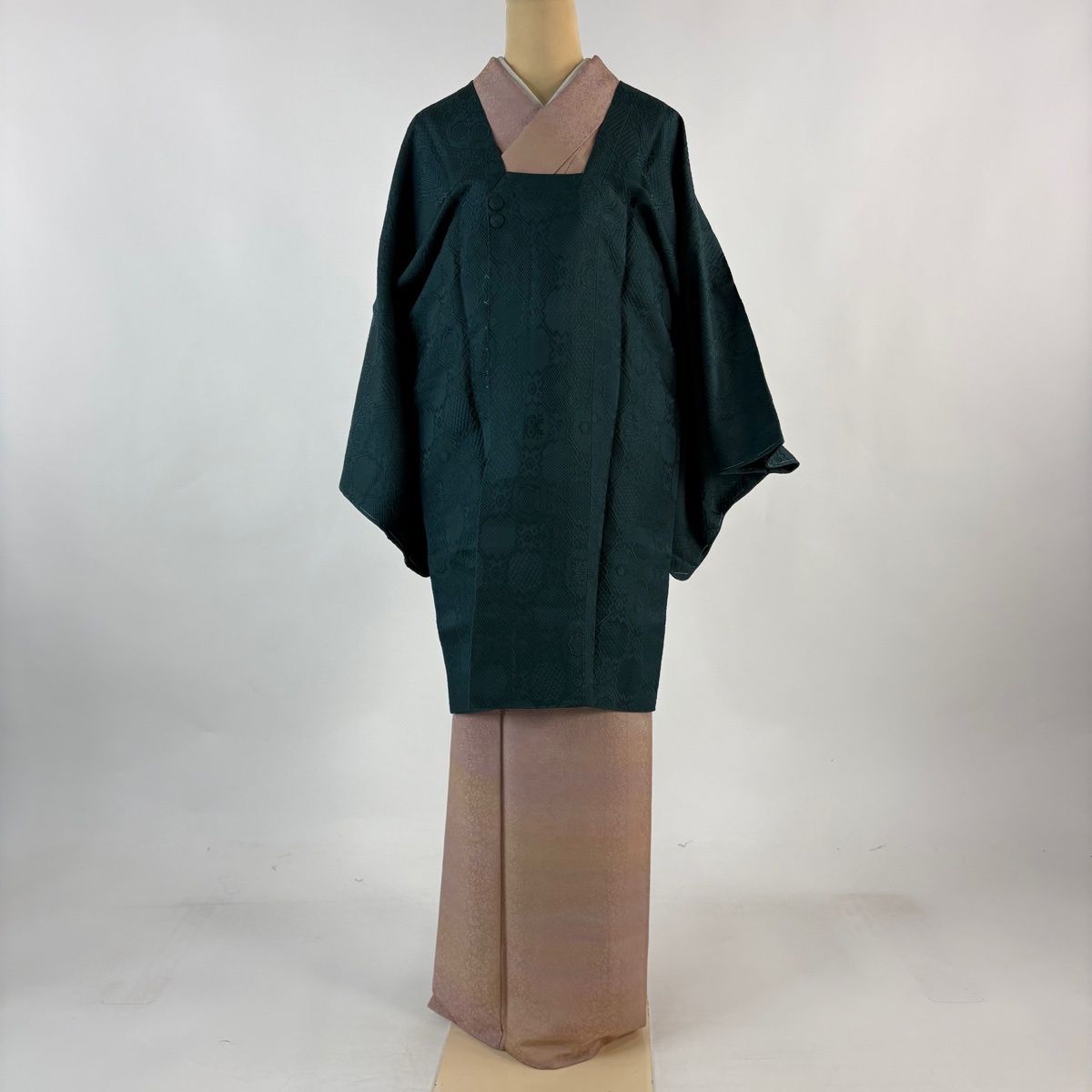 道行 身丈90 cm 裄丈65 M 和装コート 角衿 地紋 緑 正絹 秀品