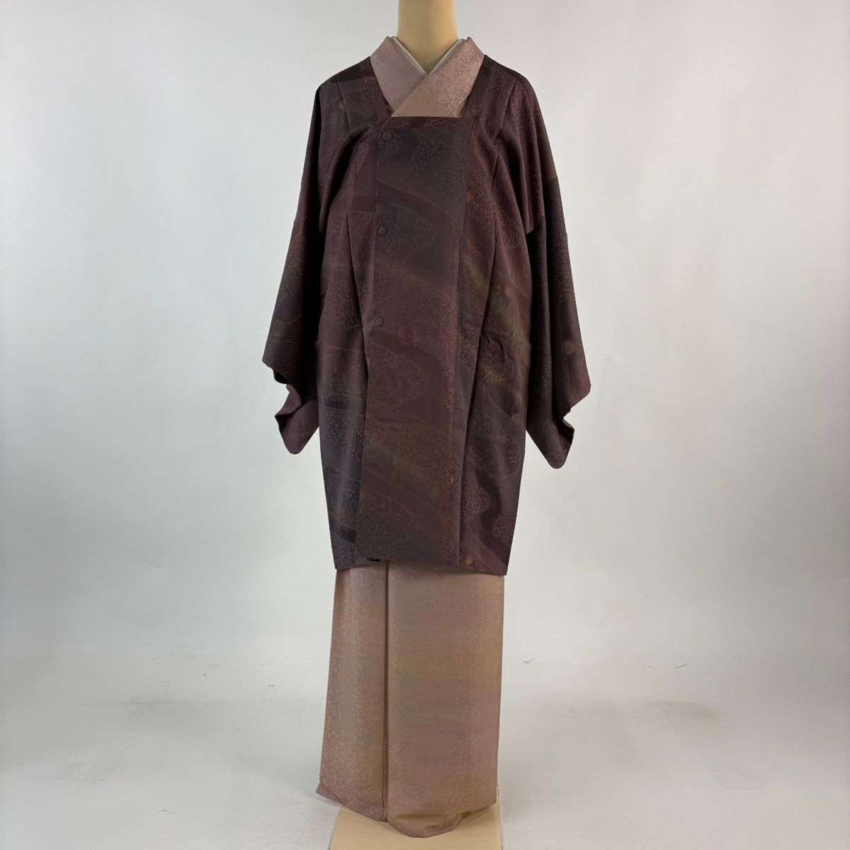 道行 身丈94 cm 裄丈67.5 L 和装コート 角衿 流水 草花 灰紫 正絹 秀品