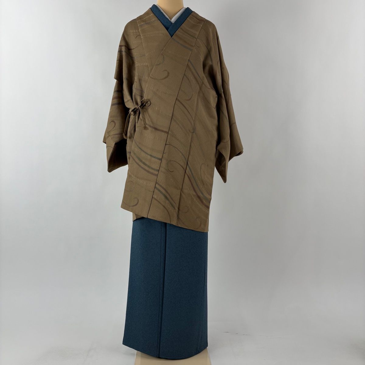 道中着 身丈89 cm 裄丈64 M 落款 唐草 灰緑 正絹 秀品