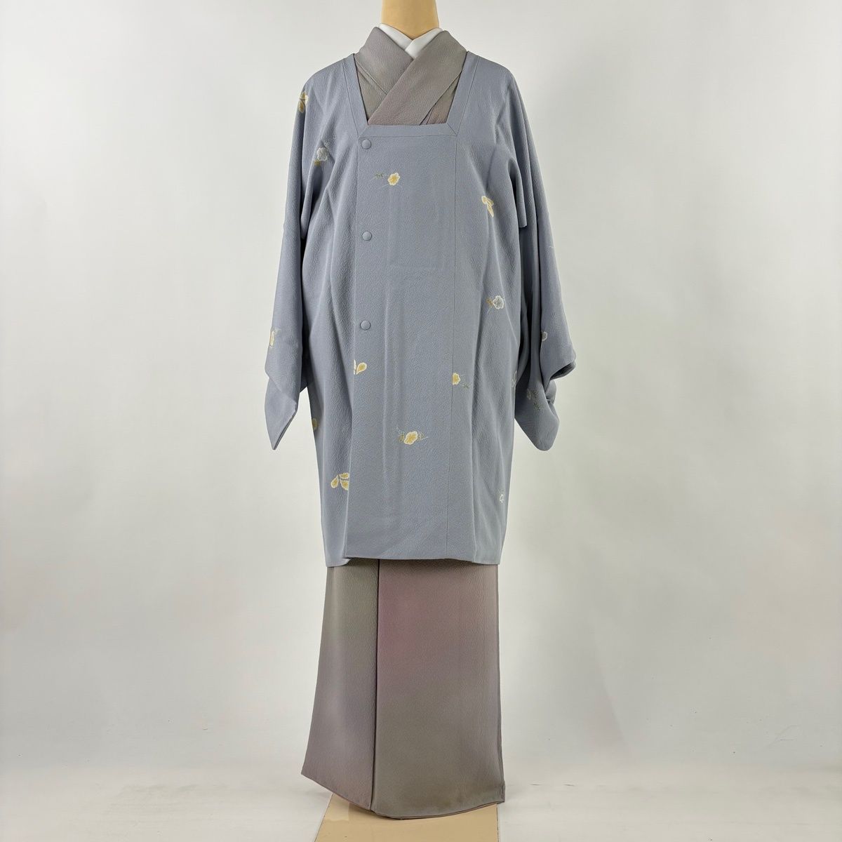 道行 身丈92.5 cm 裄丈67.5 L 和装コート 角衿 枝梅 笹 青灰色 正絹 秀品