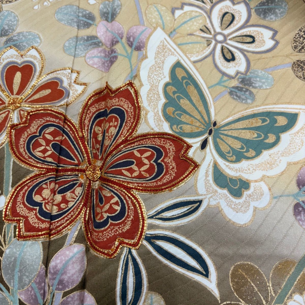  振袖 身丈159.5 cm 裄丈64.5 M 袷 萩 蝶 金糸 金彩 灰緑 正絹 秀品 振袖 着物