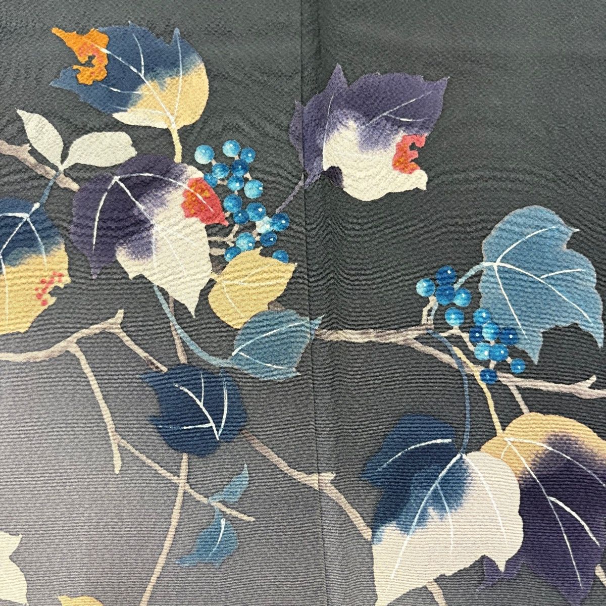付下げ 身丈156cm 裄丈68cm L 袷 草野一騎 落款 葉と実 枝花 ぼかし