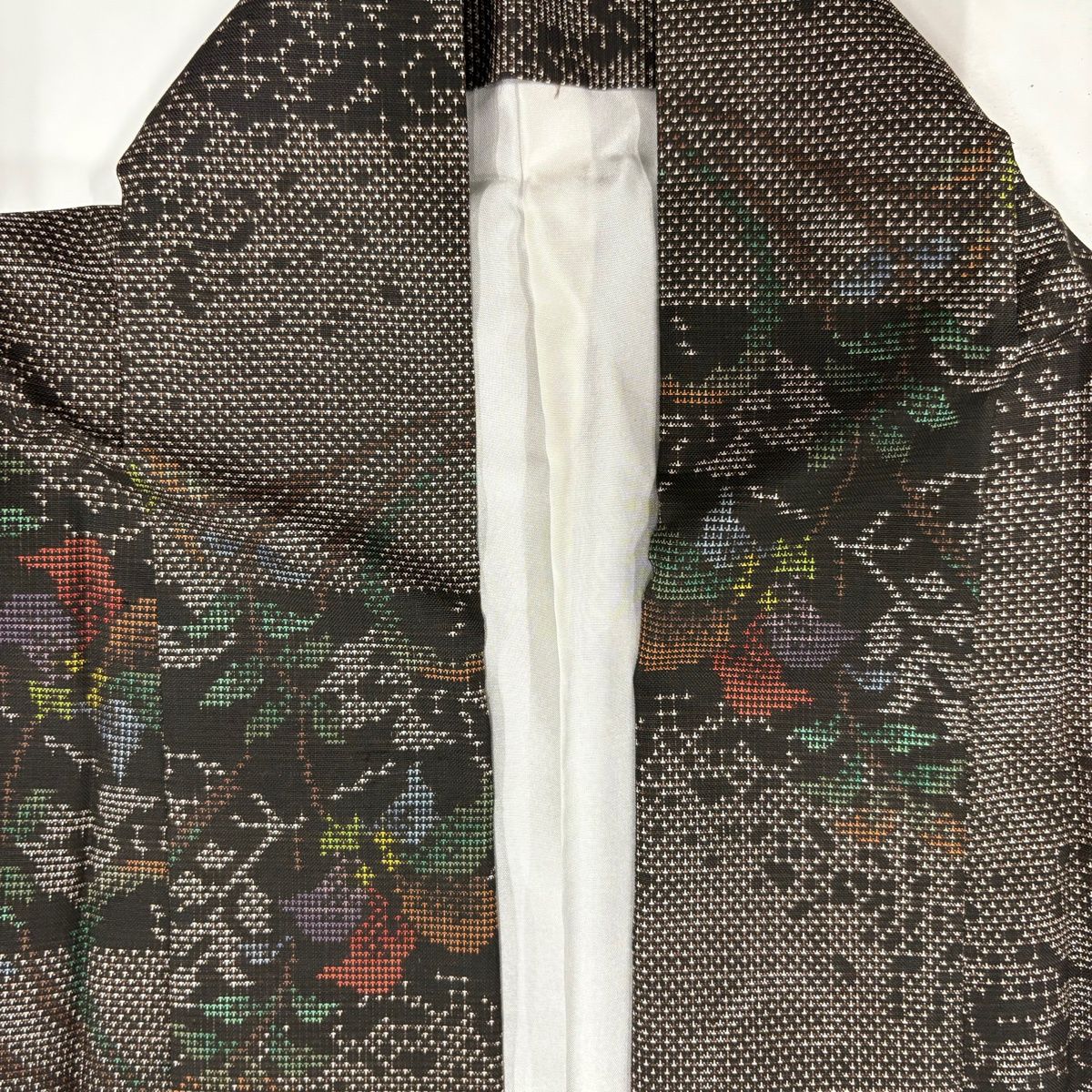  紬 身丈163 cm 裄丈64 M 袷 バチ衿 草花 焦茶色 正絹 秀品 紬 着物