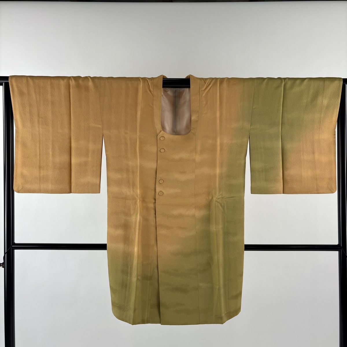  道行 身丈91 cm 裄丈65.5 M 和装コート 角衿 ぼかし柄 薄茶色 正絹 秀品 羽織 着物 浴衣