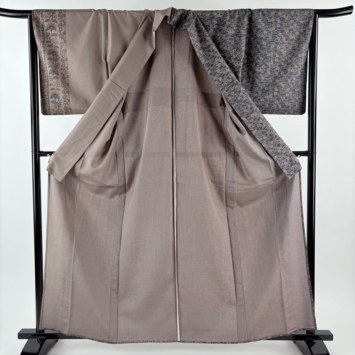 美品】 訪問着 身丈162.5cm 裄丈66.5cm M 単衣 紬地 花唐草 観世水 薄