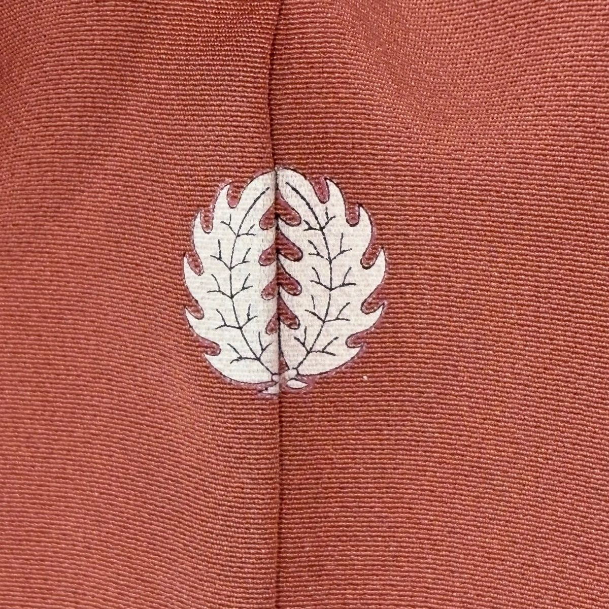 美品 袷 正絹着物 作家物落款 比翼仕立て“リアルさも持つ松竹梅”色留袖