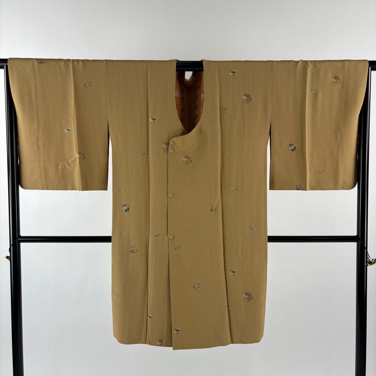 千代田衿 花丸文