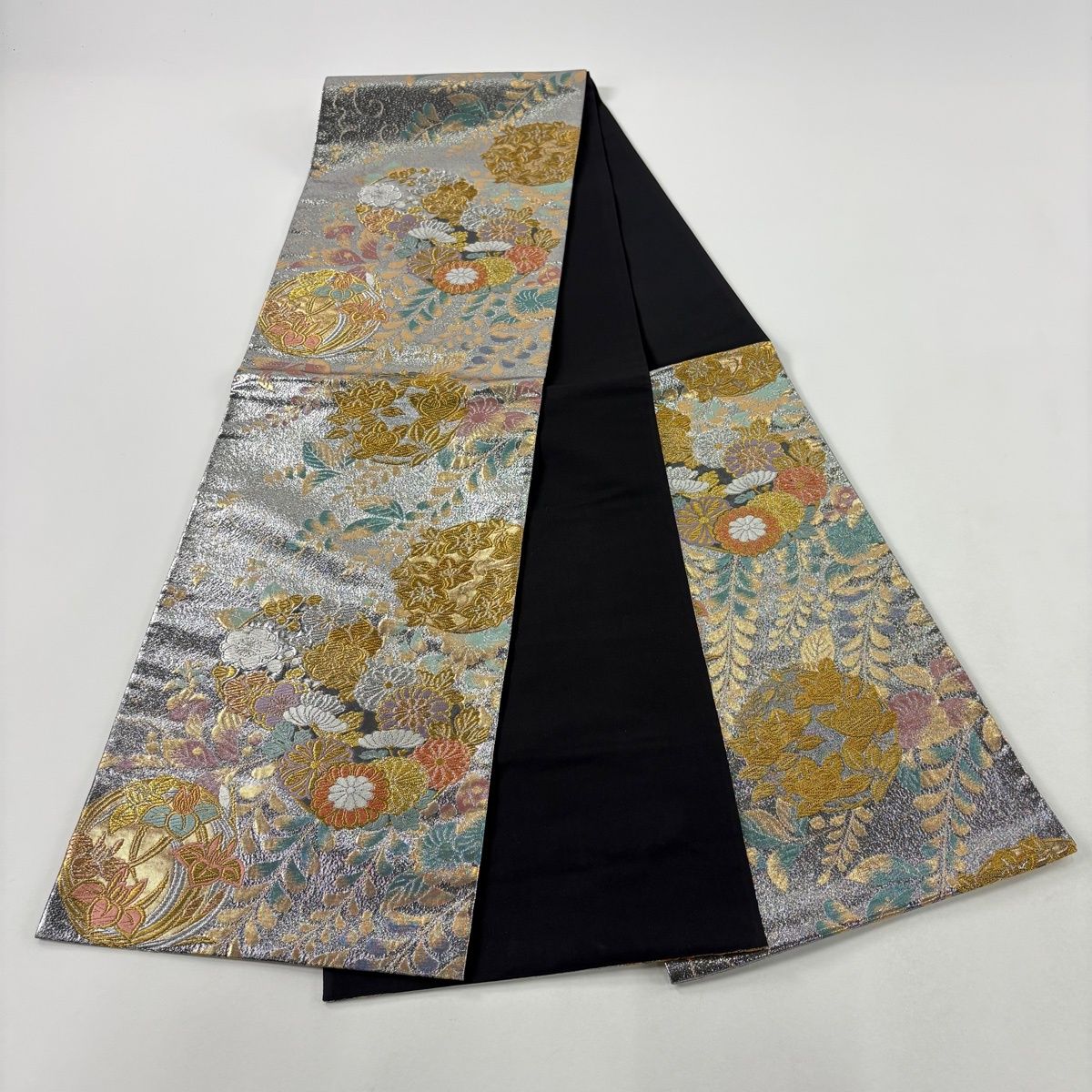 袋帯 秀品 花丸文 藤 金銀糸 唐織 銀色 六通 正絹 【中古】 - メルカリ