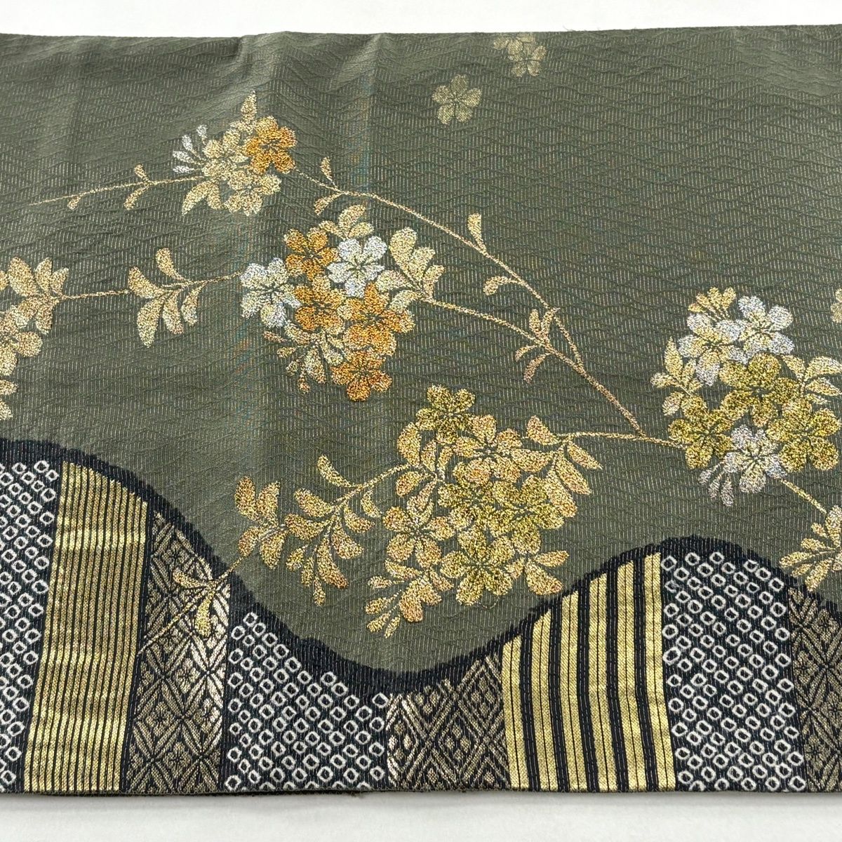 美品】 袋帯 秀品 桜 七宝 金銀糸 箔 灰緑 六通 正絹 【中古】 - メルカリ