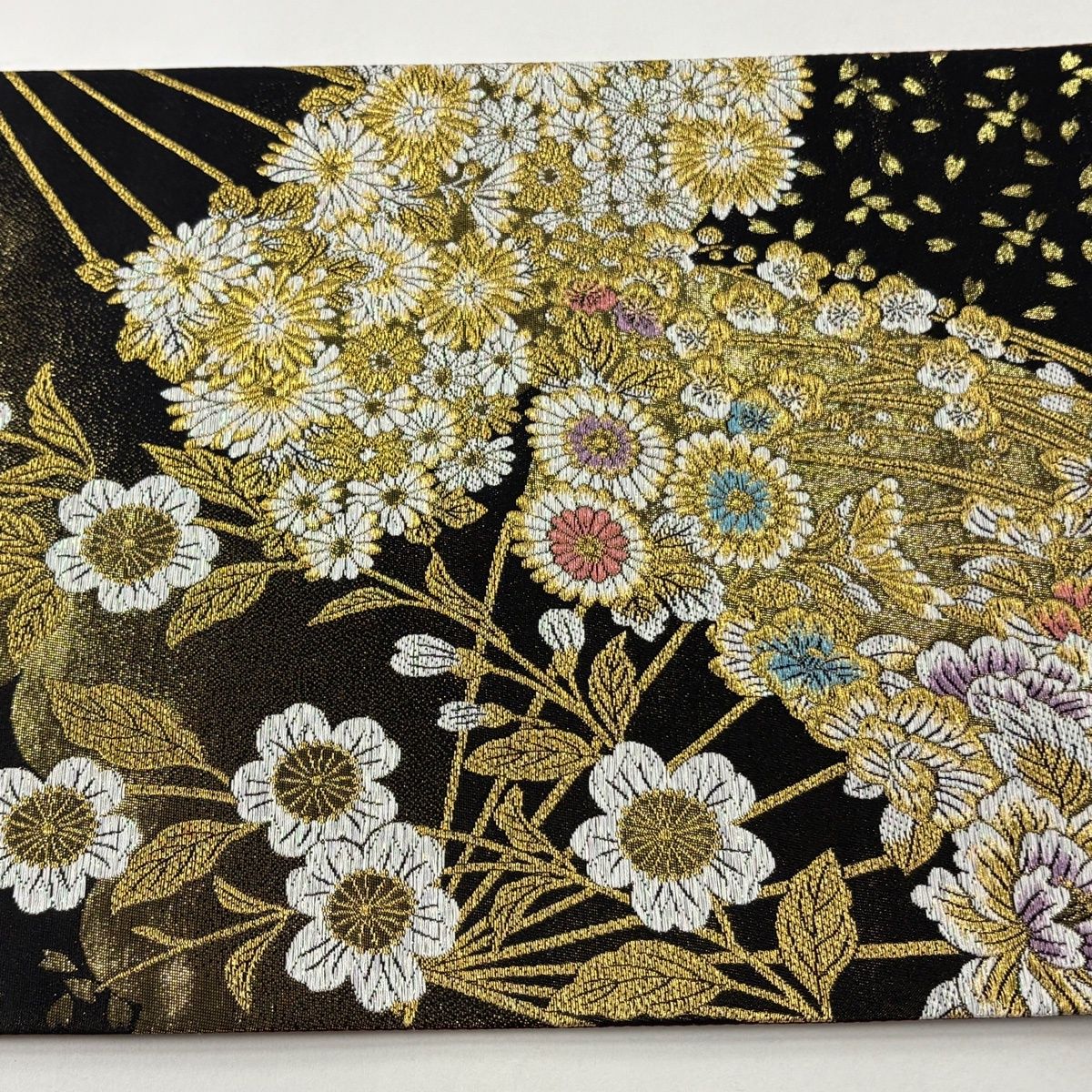 美品】 袋帯 秀品 振袖向き 桜 菊 金糸 箔 黒 六通 正絹 【中古