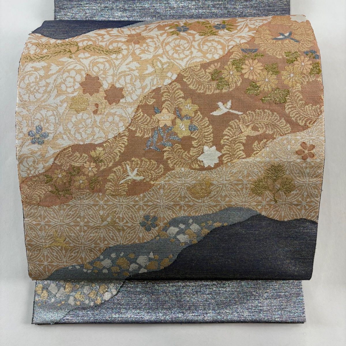 美品】 袋帯 秀品 鳥 草花 金糸 箔 薄オレンジ お太鼓柄 正絹 【中古