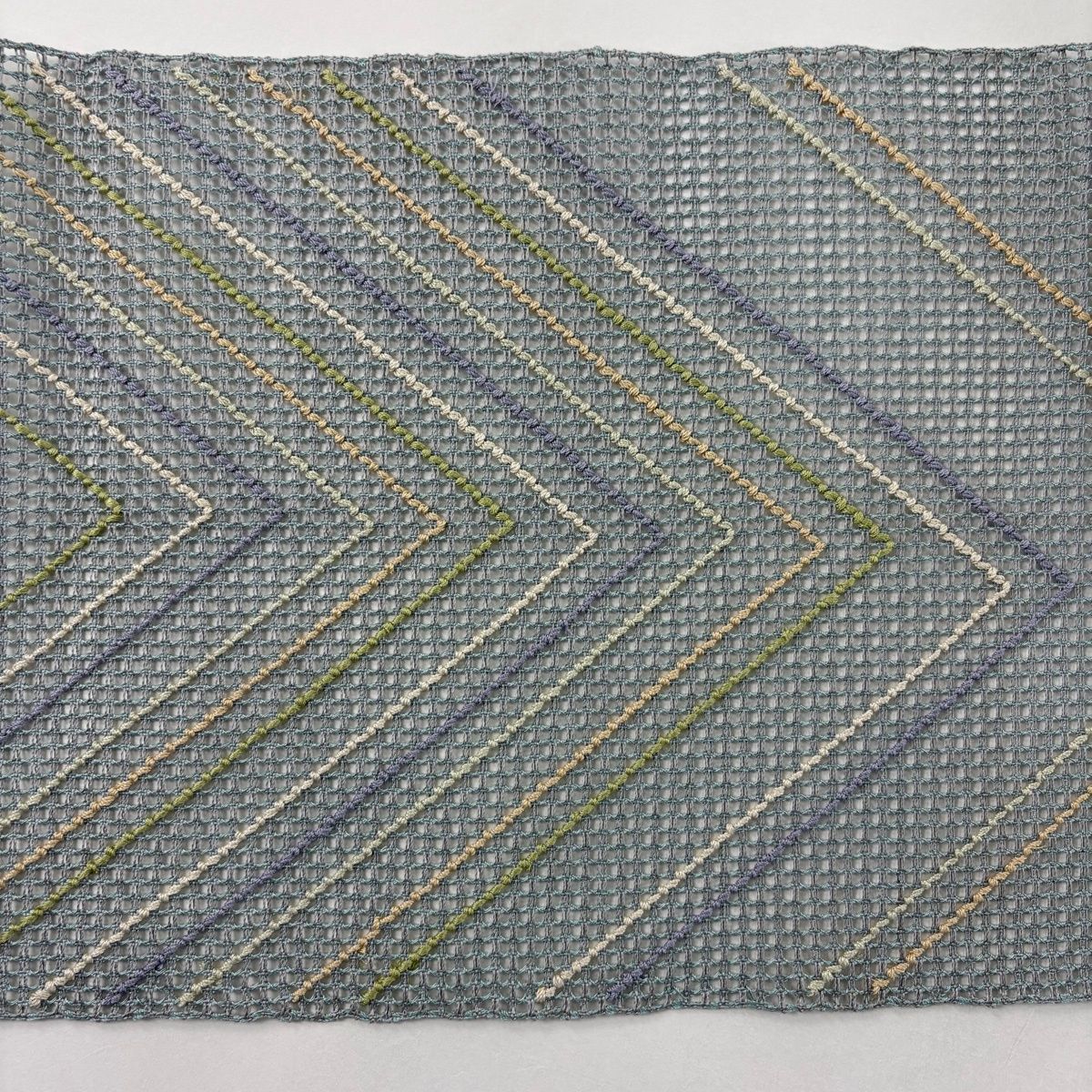 E 美品 夏物 羅 幾何学模様 白黒 全通 正絹 薄物 松葉仕立て名古屋帯 E 美品 夏物 羅 幾何学模様 白黒 全通 正絹 薄物 松葉仕立て名古屋