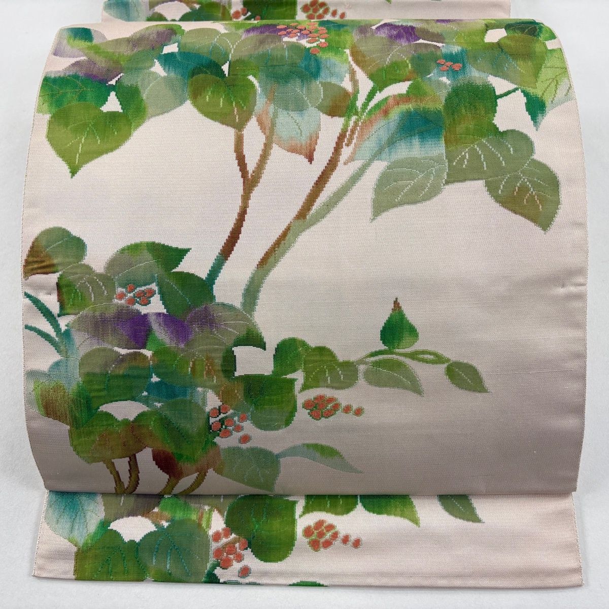 名古屋帯 秀品 松葉仕立て 八寸名古屋帯 紬地 葉と実 薄ピンク 正絹