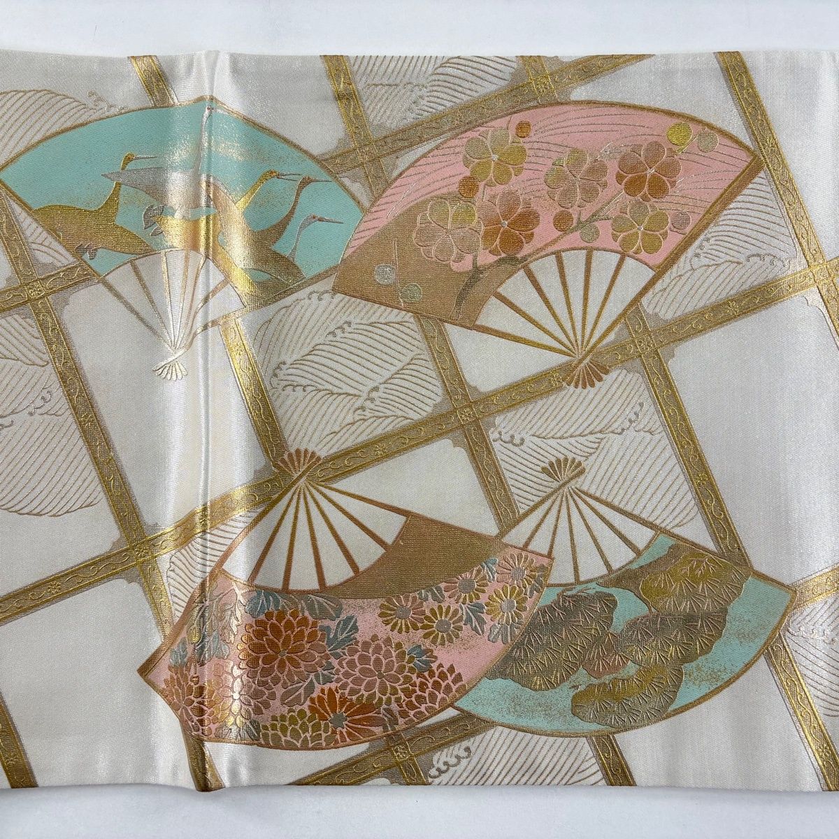 袋帯　『蜀江』　螺鈿　貼絵箔　手織　シルバー系　お太鼓柄　正絹 袋帯 秀品 扇 波 螺鈿 金銀彩 灰白 お太鼓柄 正絹 【中古】 - メルカリ