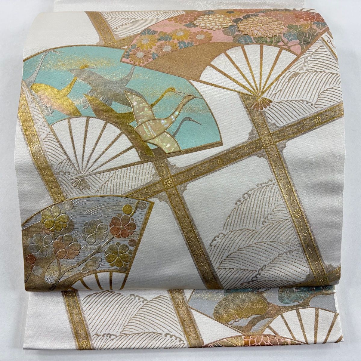 袋帯 秀品 扇 波 螺鈿 金銀彩 灰白 お太鼓柄 正絹 【中古】 - メルカリ