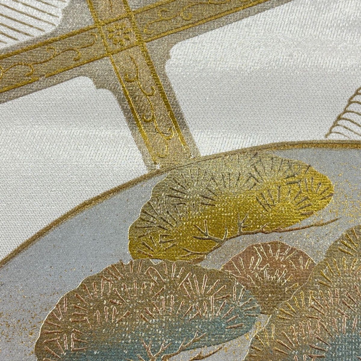 袋帯 秀品 扇 波 螺鈿 金銀彩 灰白 お太鼓柄 正絹 【中古】 - メルカリ