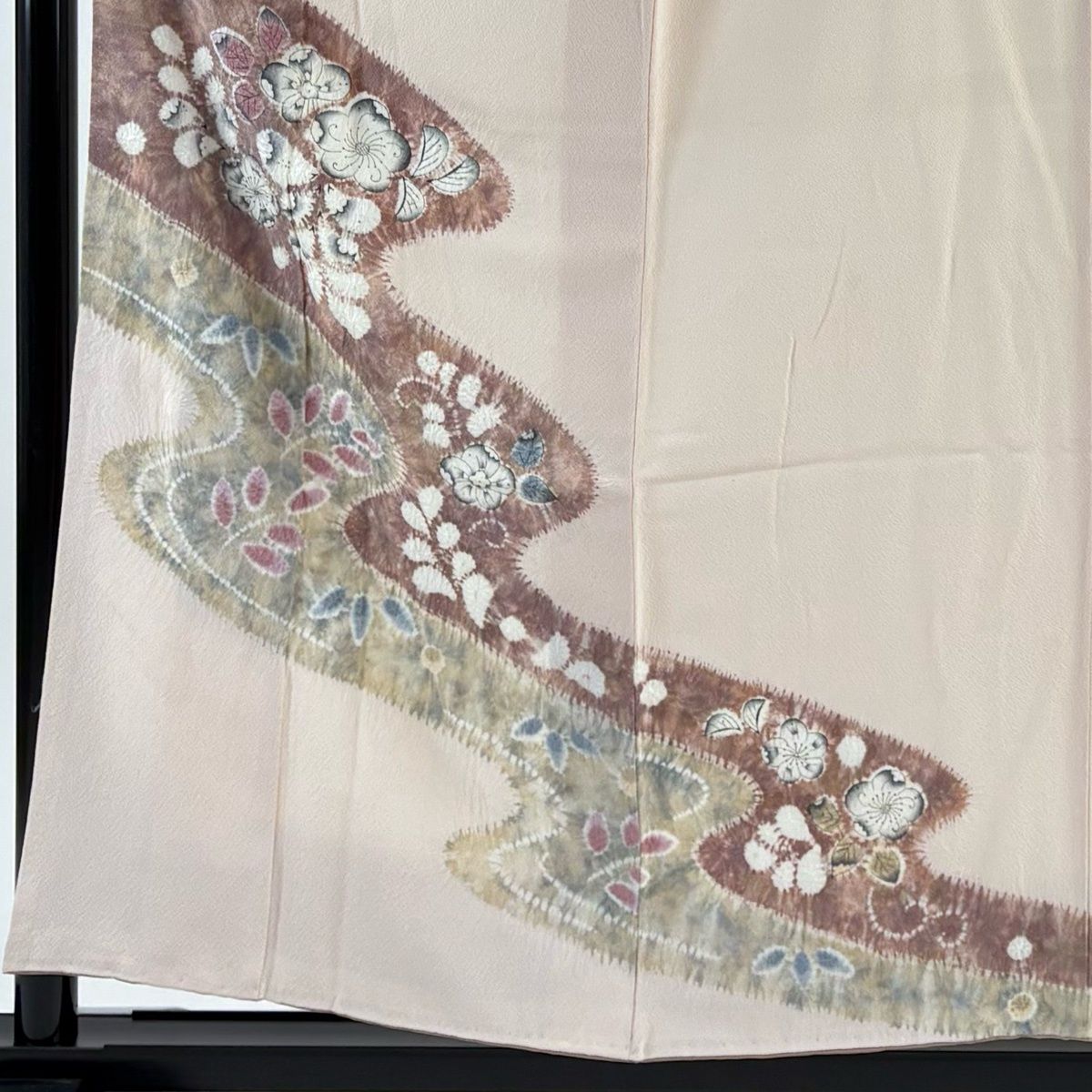 付下げ 身丈158cm 裄丈62cm S 袷 辻が花柄 流水 絞り 薄ピンク 正絹 秀 付下げ 身丈158cm 裄丈62cm S 袷 辻が花柄 流水 絞り 薄ピンク 正絹 秀