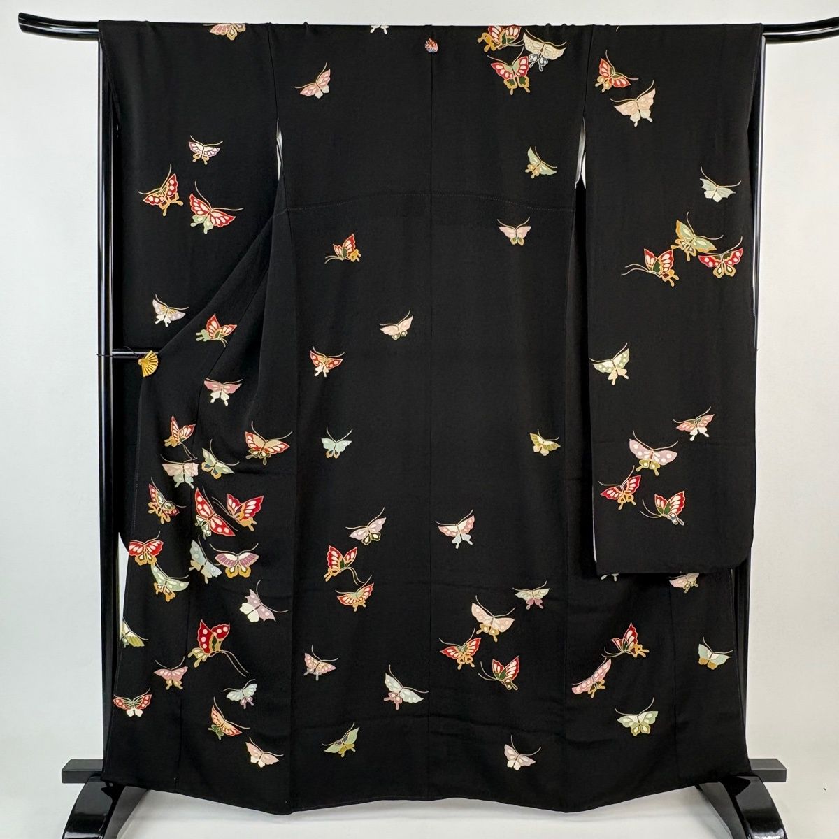 振袖 身丈163 cm 裄丈67 5 L 袷 蝶 金彩 ちりめん 黒 正絹 秀品