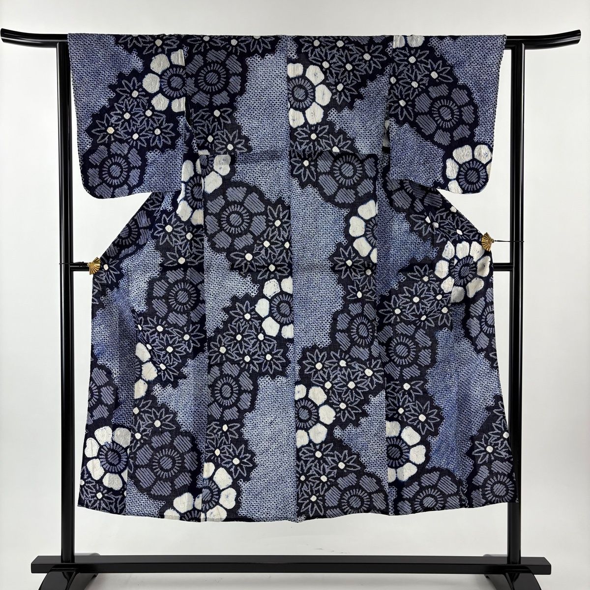 浴衣 身丈146 cm 裄丈61 5 S 絞り浴衣 花 紺色 綿 秀品