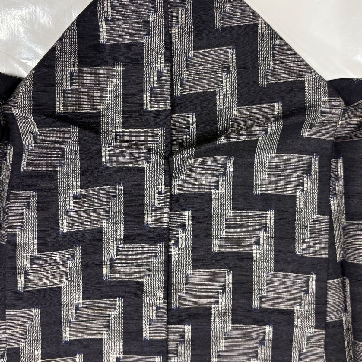  紬 身丈155 cm 裄丈64.5 M 袷 幾何学 墨色 正絹 秀品 紬 着物