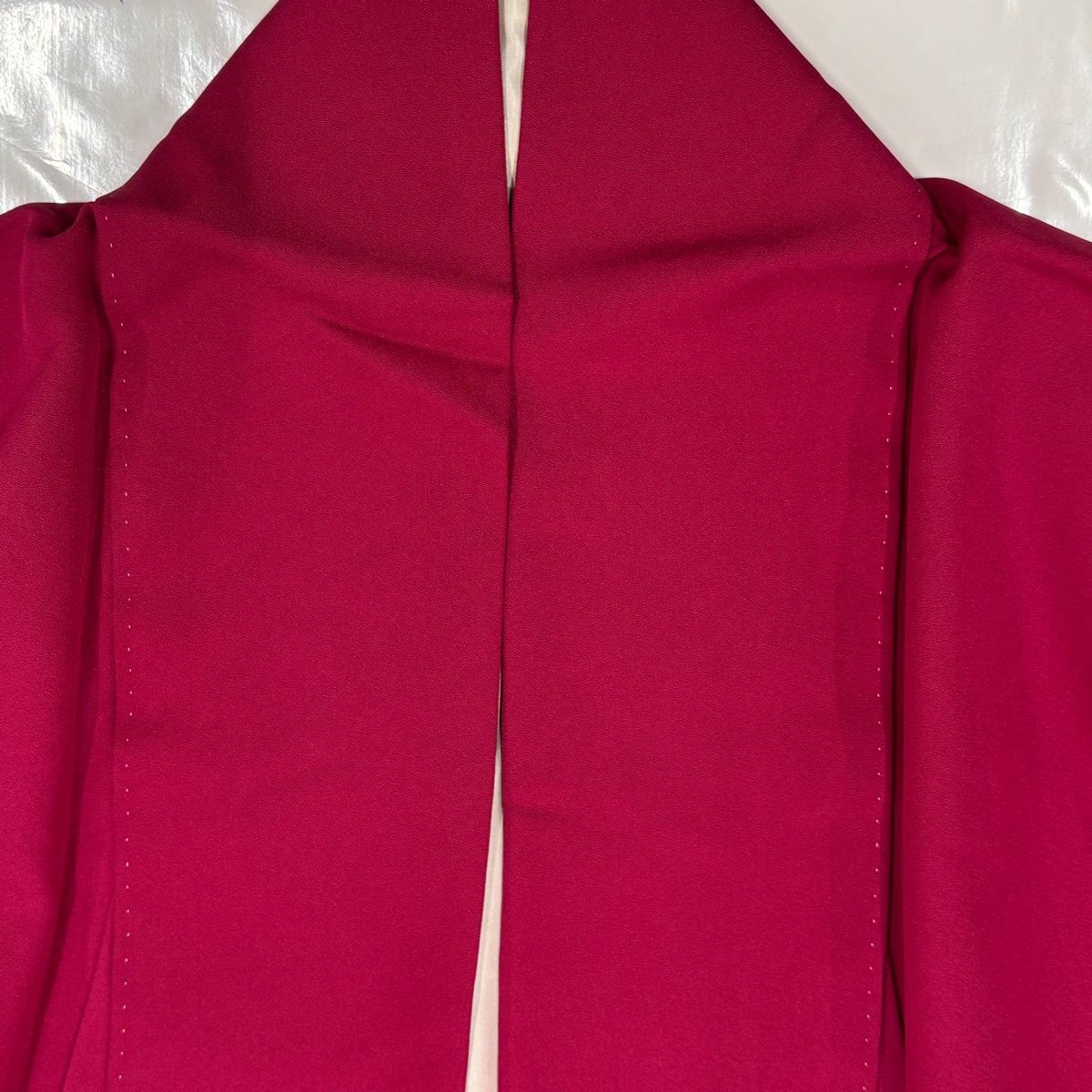  振袖 身丈161 cm 裄丈64 M 袷 草花 蝶 金銀彩 染め分け 濃ピンク 正絹 秀品 振袖 着物