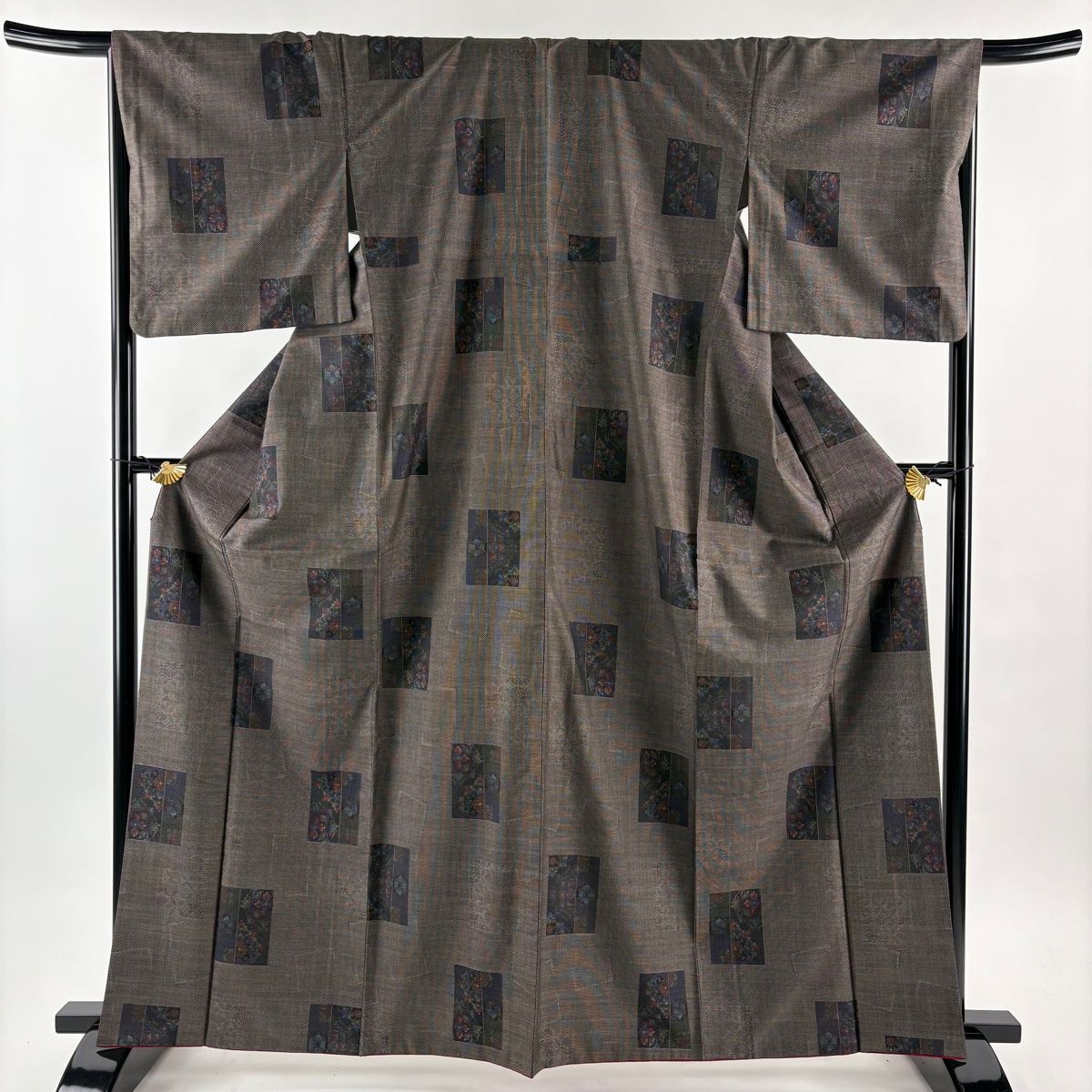 大島紬 身丈164 cm 裄丈67 M 袷 純泥染 証紙 色紙 草花 焦茶色 正絹 秀品