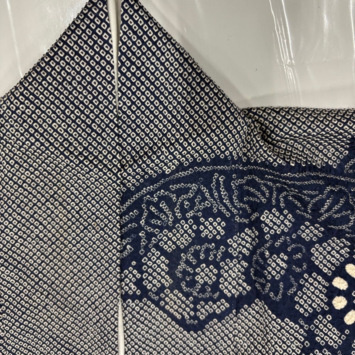  振袖 身丈162.5 cm 裄丈67 M 袷 枝梅 牡丹 総絞り 紺色 正絹 秀品 振袖 着物