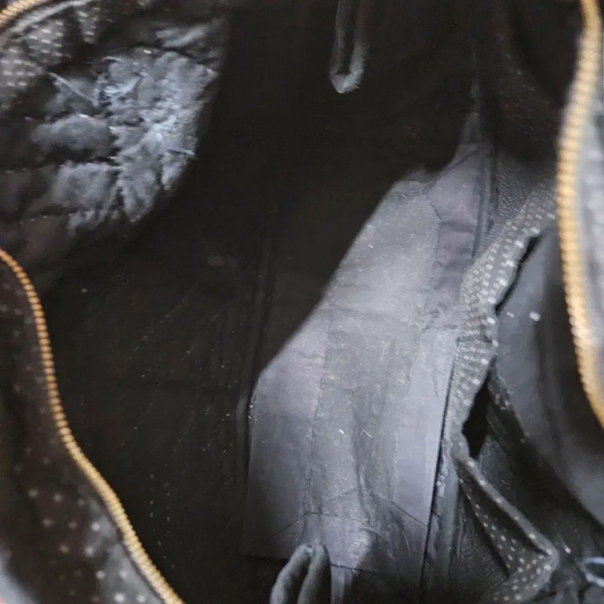  キルティングスタイル ブラック ボタン装飾 トートバッグ トートバッグ バッグ