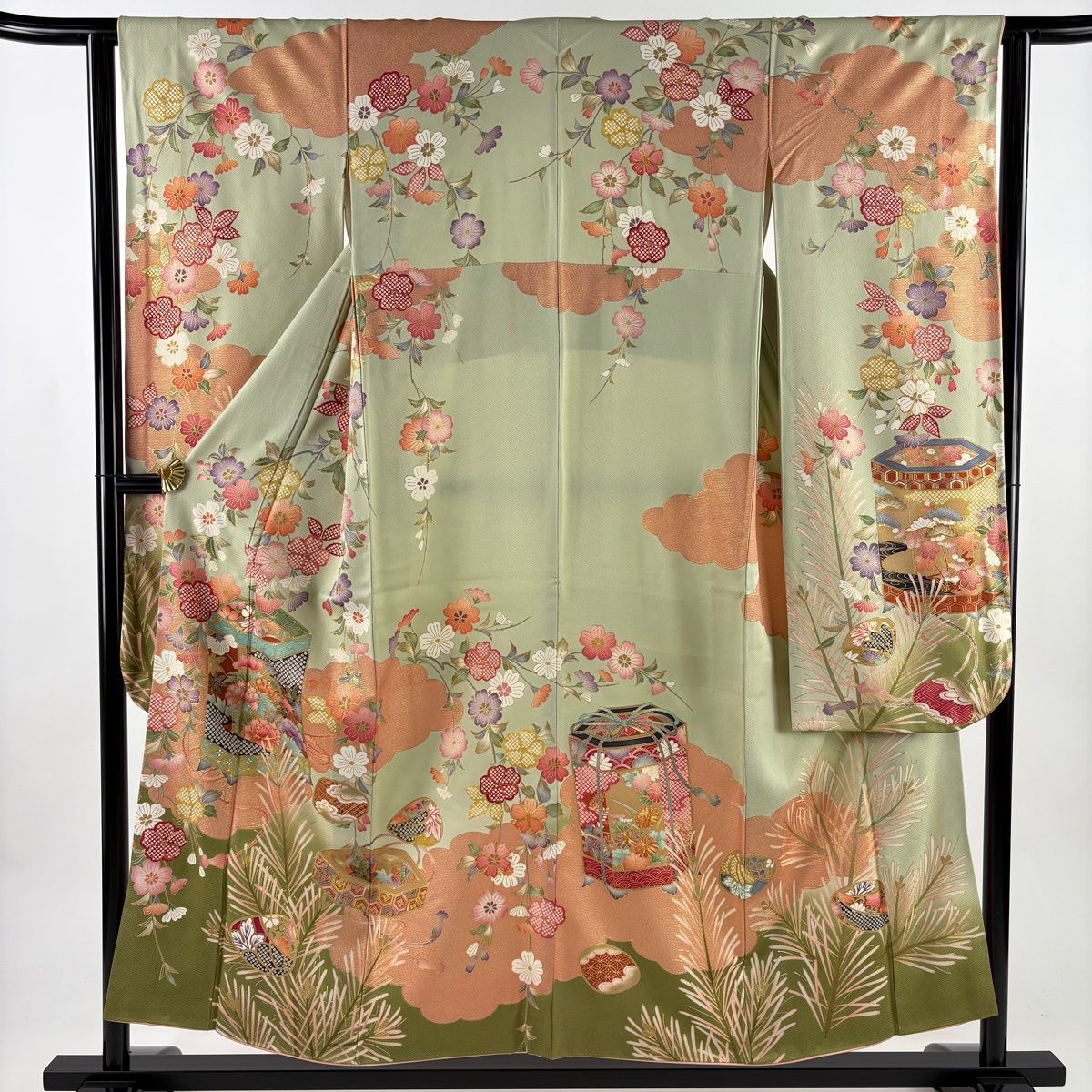 振袖 身丈153 cm 裄丈62 5 S 袷 落款 貝桶 草花 金糸 金彩 薄緑 正絹 秀品