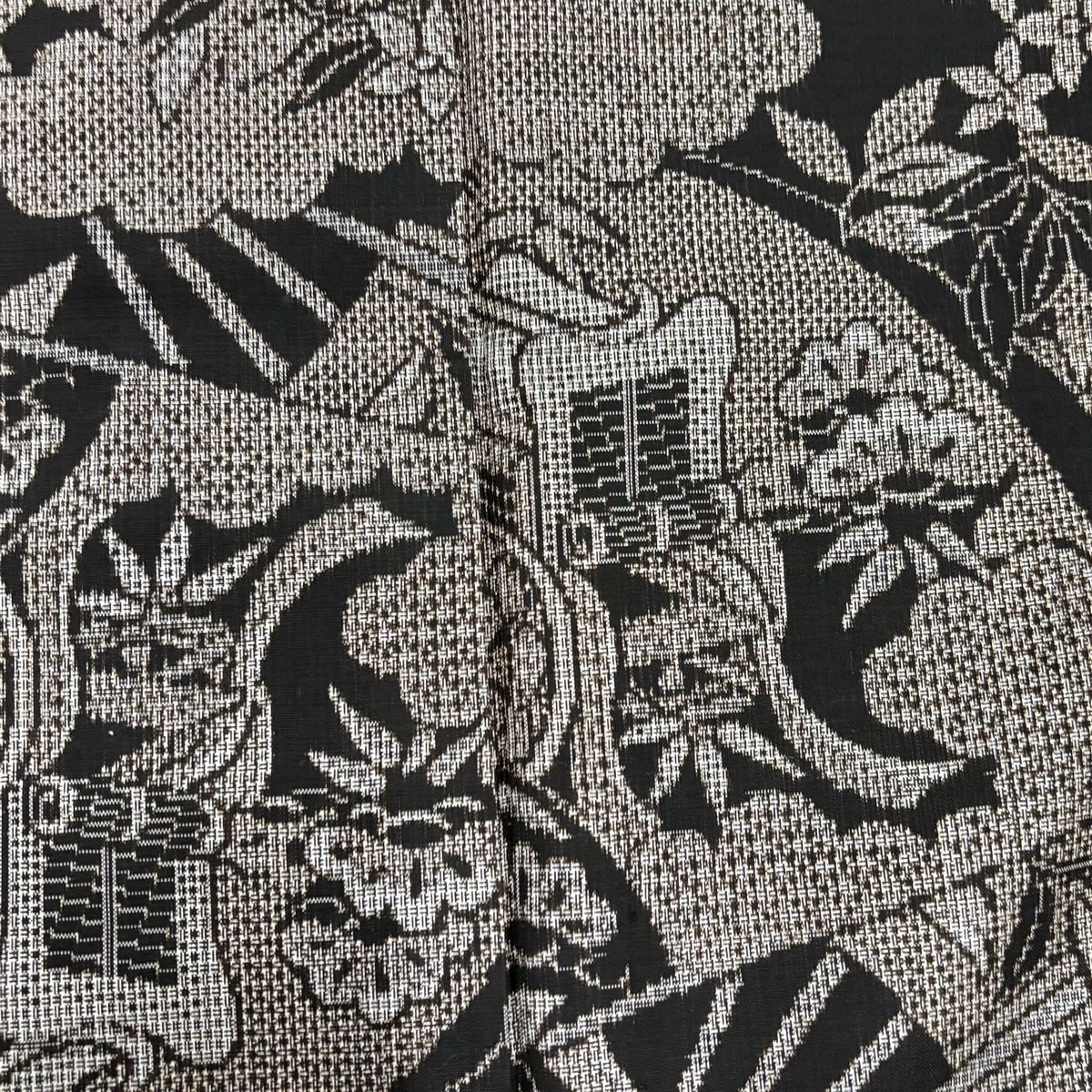  大島紬 身丈159.5 cm 裄丈66 M 袷 泥染 証紙 御所車 草花 焦茶色 正絹 秀品 紬 着物