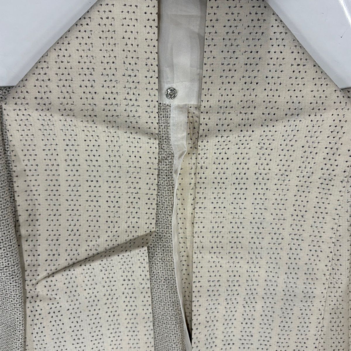  紬 身丈160 5 cm 裄丈65 M 単衣 亀甲絣 幾何学 ベージュ 正絹 秀品 紬 着物