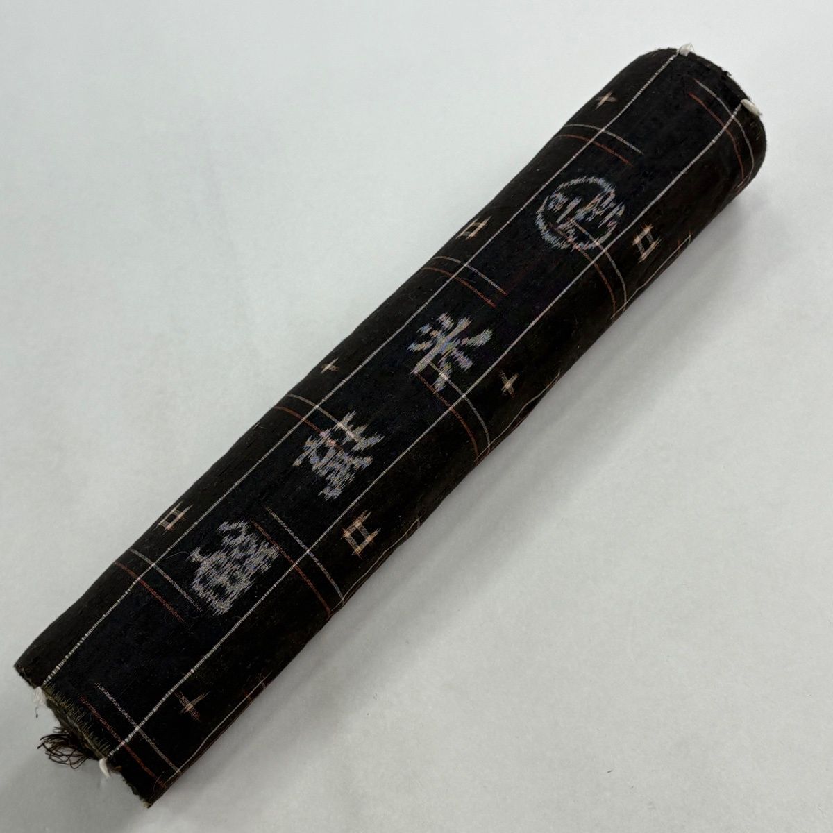  反物 紬 置賜紬 証紙 十字絣 幾何学模様 焦茶色 正絹 その他 着物反物