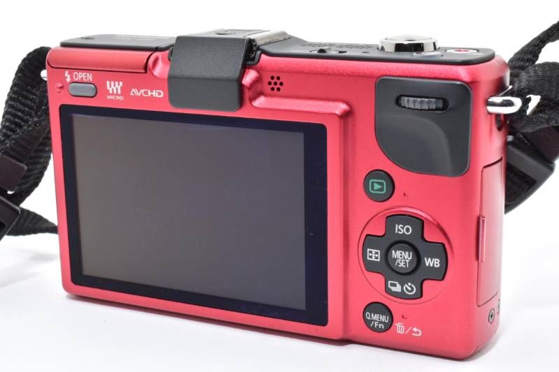 Panasonic DMC-GF2 レッド コンパクトデジタルカメラ美品 Panasonic DMC-GF2 レッド コンパクトデジタルカメラ美品 中古