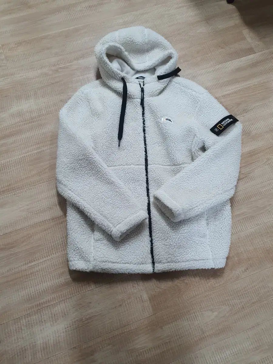 ナショナルジオグラフィック ボア フリース アイボリー ドライ完了