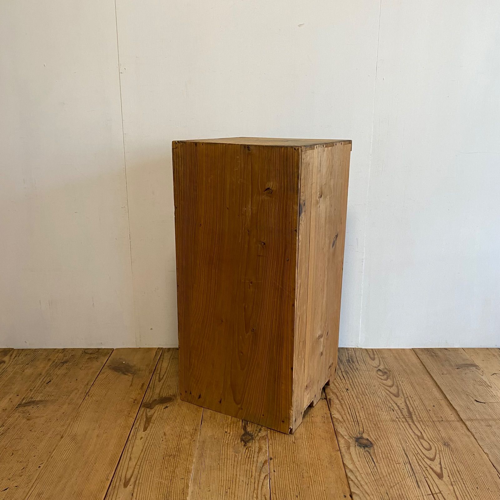 アンティーク 古家具 木製 本棚 食器棚 収納棚 シェルフ 無垢材 y362