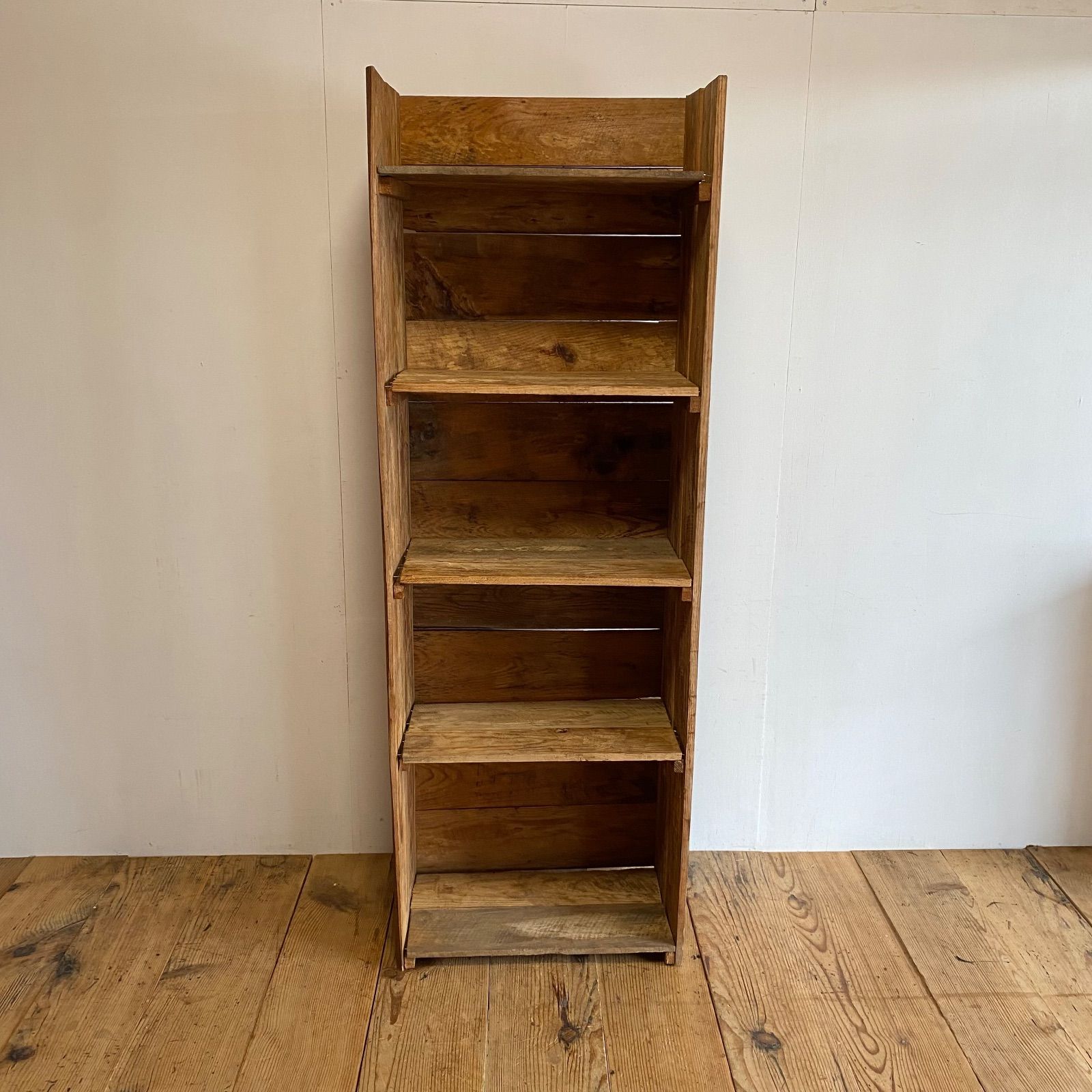 アンティーク 古家具 無垢材 スリム 本棚 縦長 収納棚 飾り棚 y 364