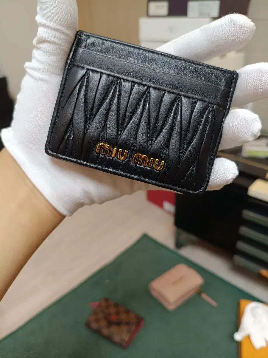 ミュウミュウ マテラッセ