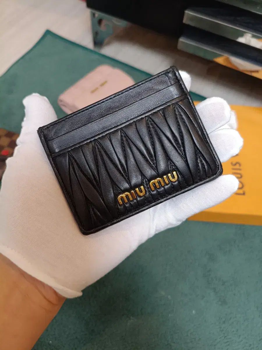 ミュウミュウ マテラッセ カードウォレット