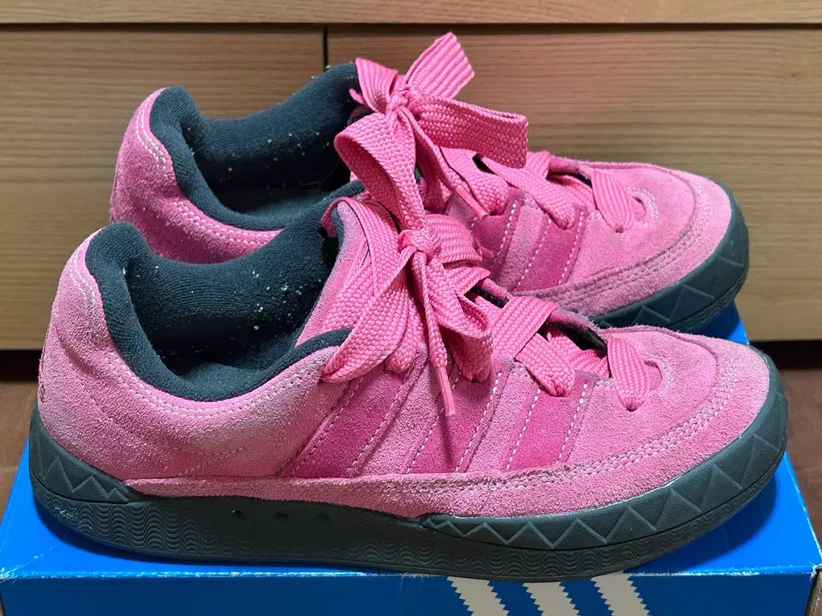  アディダス アディマティック ピンク ヒュージョン スニーカー 靴