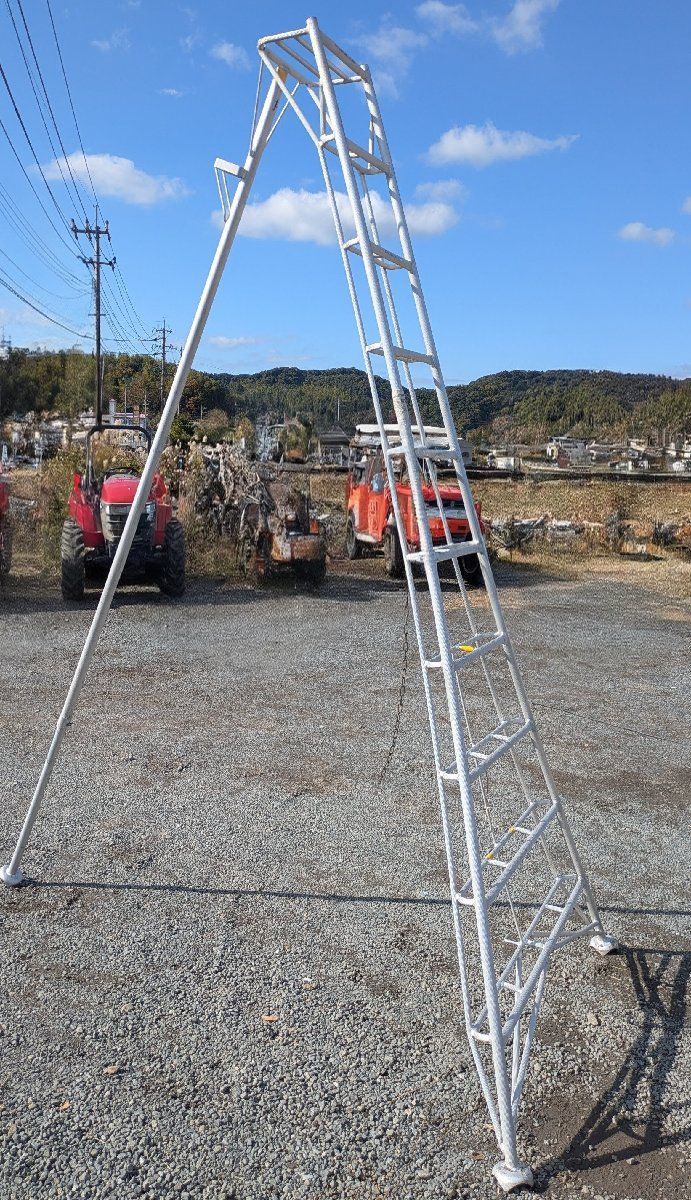 鹿児島発 三脚脚立10尺 引き取りできる方お願い致します。 【公式通販】