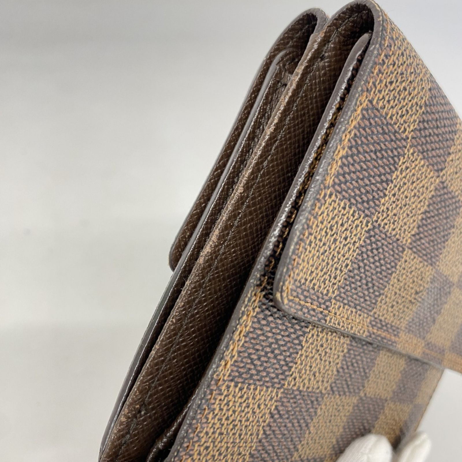 エベヌレディース