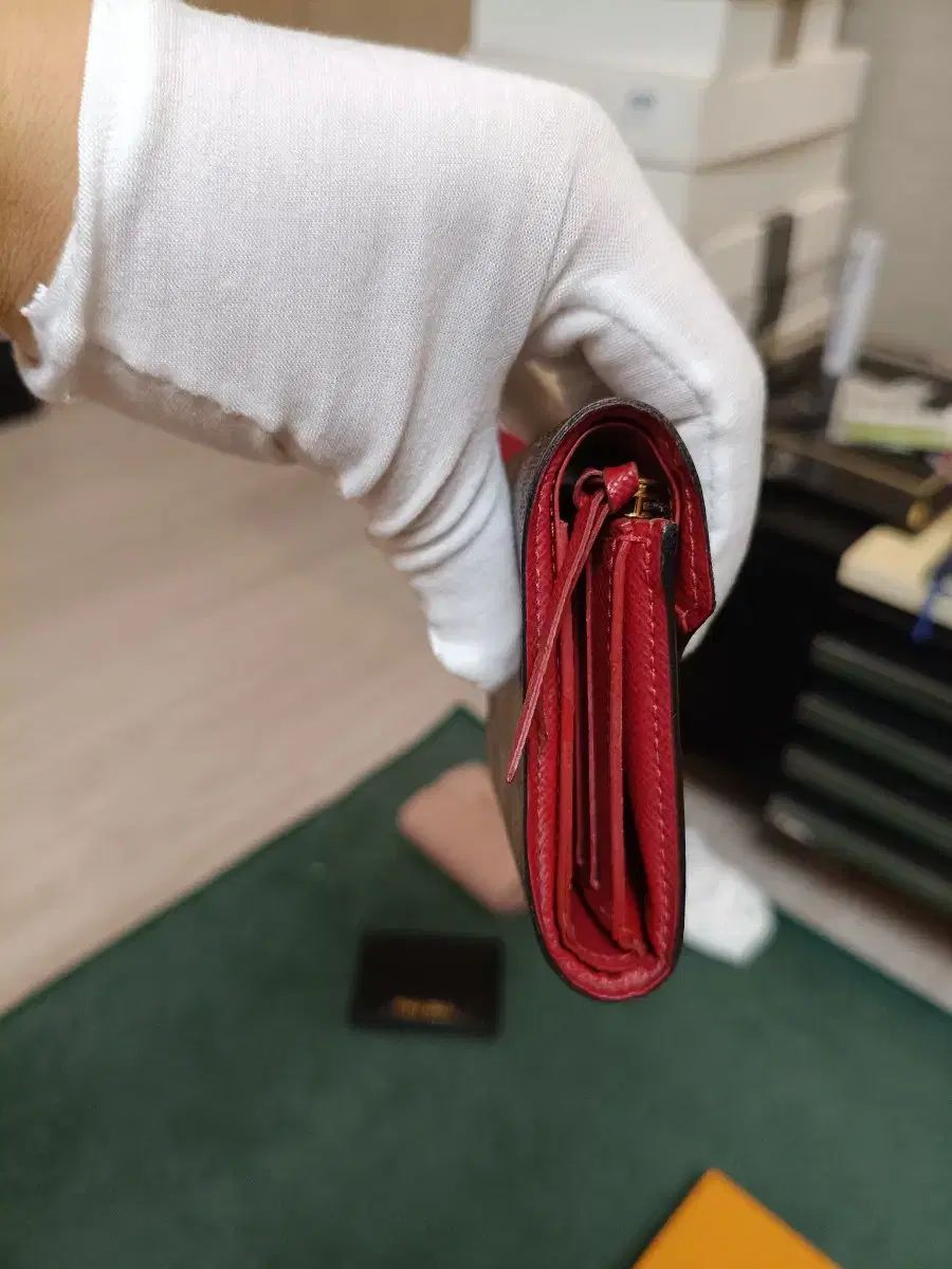 ダミエ ビクトリン