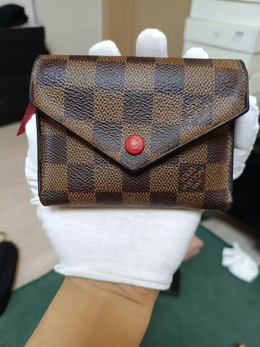 ルイヴィトン ブラウン